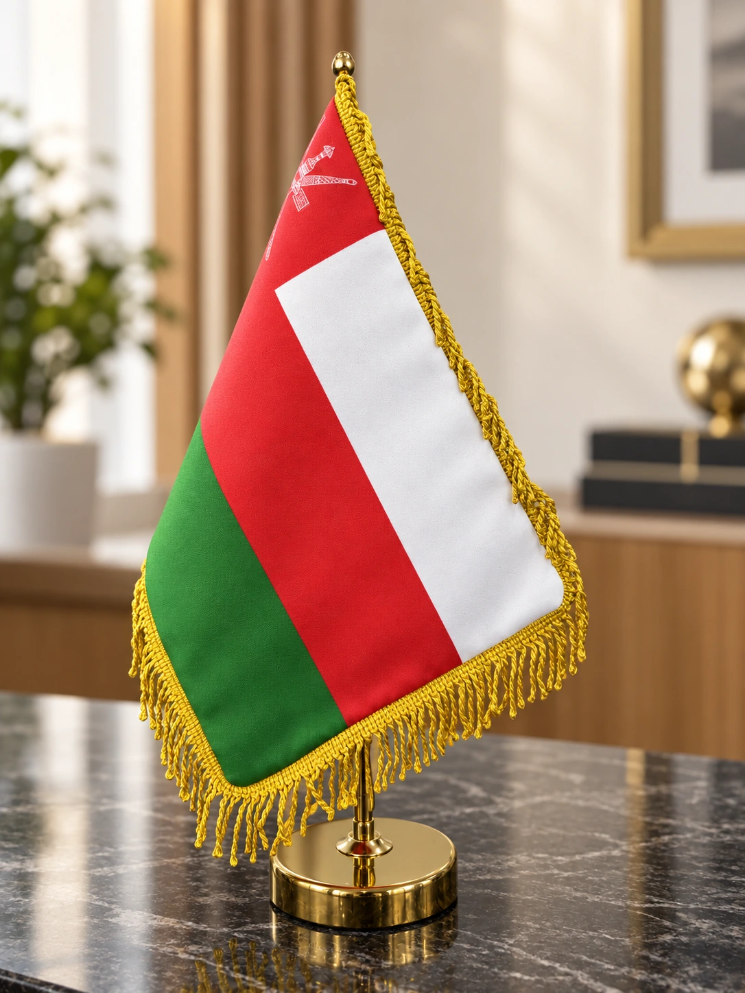 Oman desk flag with gold fringe and base